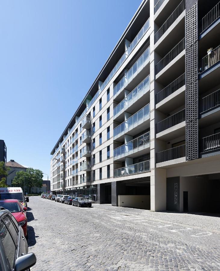 Art Apartament Parking By Impero Poznan Bagian luar foto